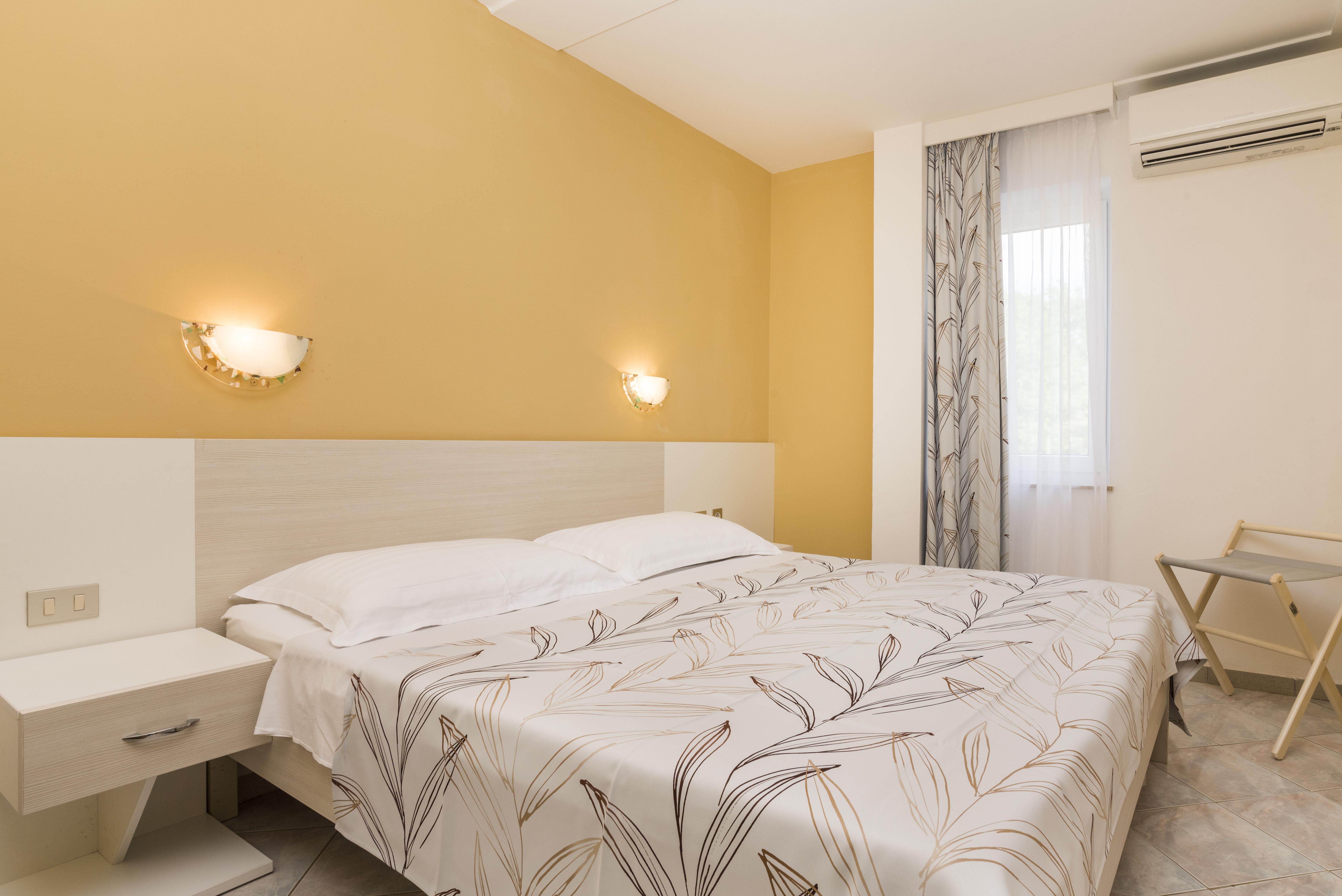 Apartments Amfora Plava Laguna 乌马格 外观 照片