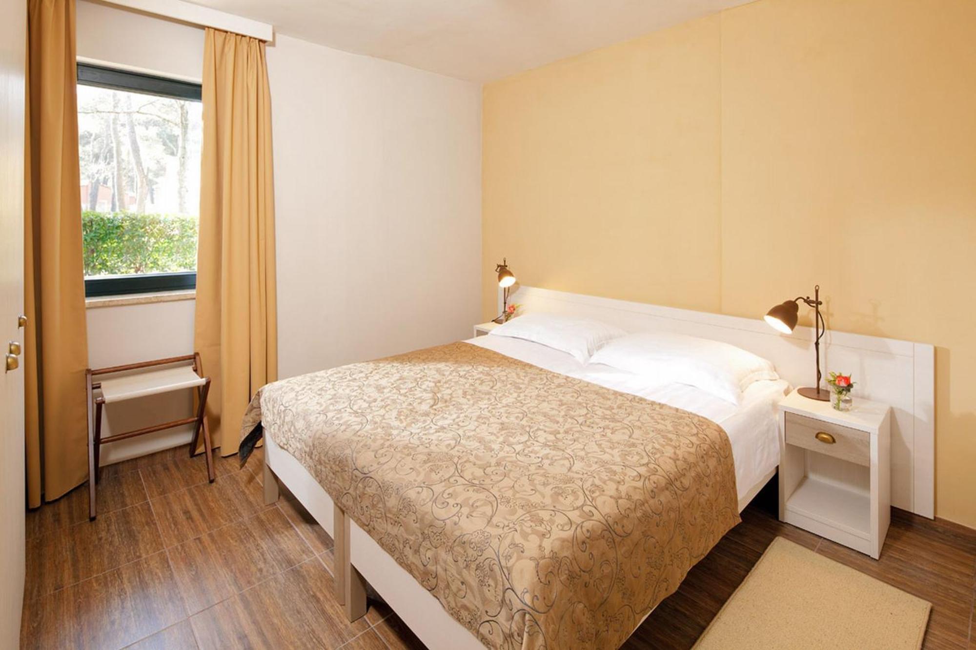Apartments Amfora Plava Laguna 乌马格 外观 照片